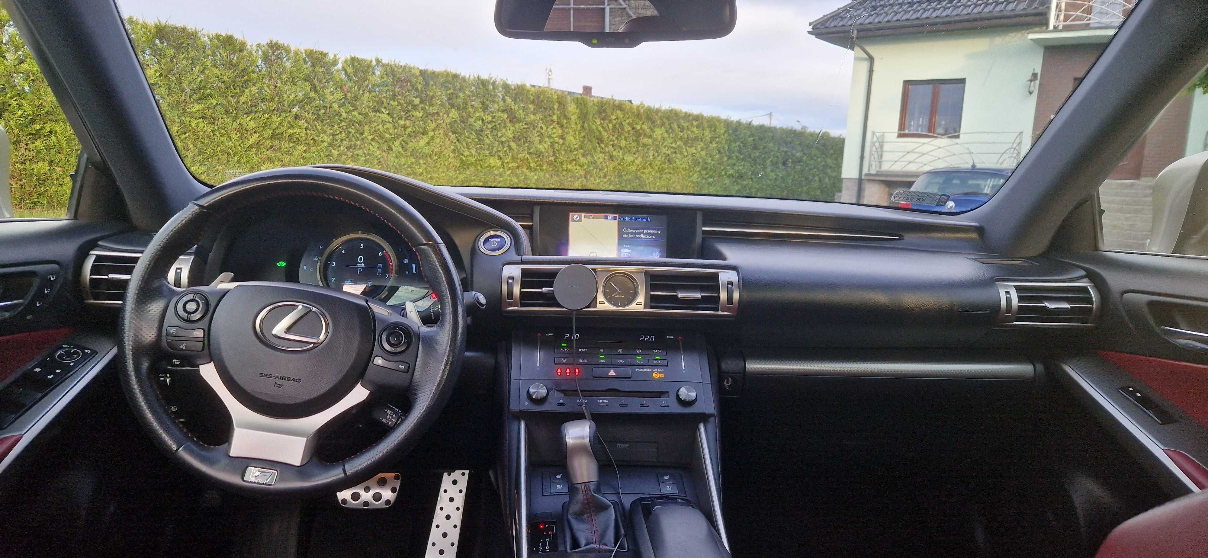 Lexus IS 300h F sport