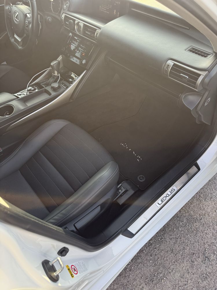 Lexus IS 2013 року Європа