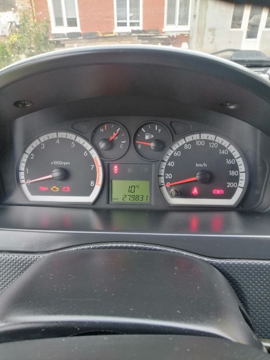 Продам шевролет авео т250 з пробігом.