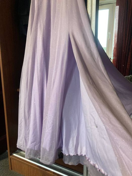 Продам два выпускных платья