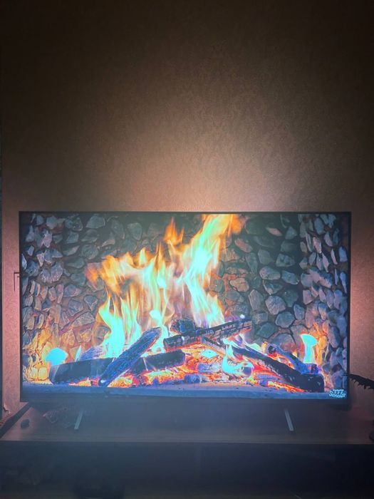 Продаеться 58PUS8507/12 Ambilight з аудіосистемою 5-1