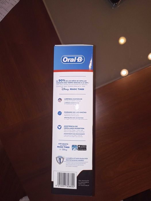 Escova de dentes elétrica Oral-B Star Wars