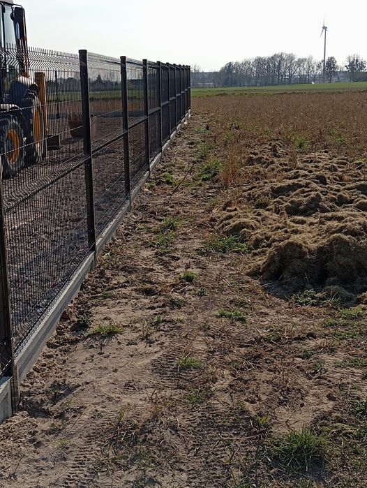 Montaż ogrodzeń systemowych