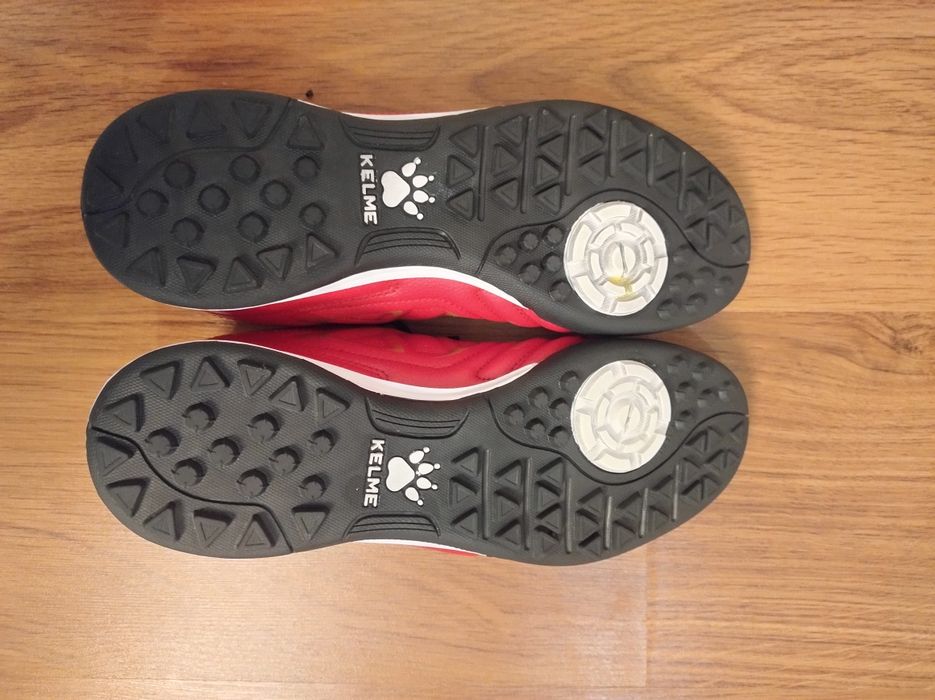 Сороконіжки Kelme BASIC