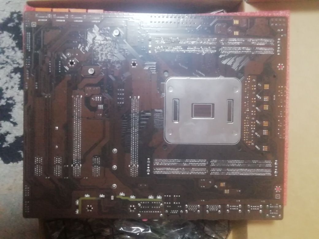 Мат. плата LGA 2011-3 X99, NVME/SATA M2, 4 канала DDR4