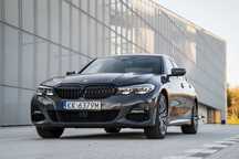 BMW Seria 3 Bmw 330e X-Drive. Vat 23%
