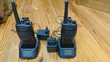 Рация Kenwood с зарядными площадками
