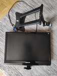 Monitor SAMSUNG z uchwytem ściennym