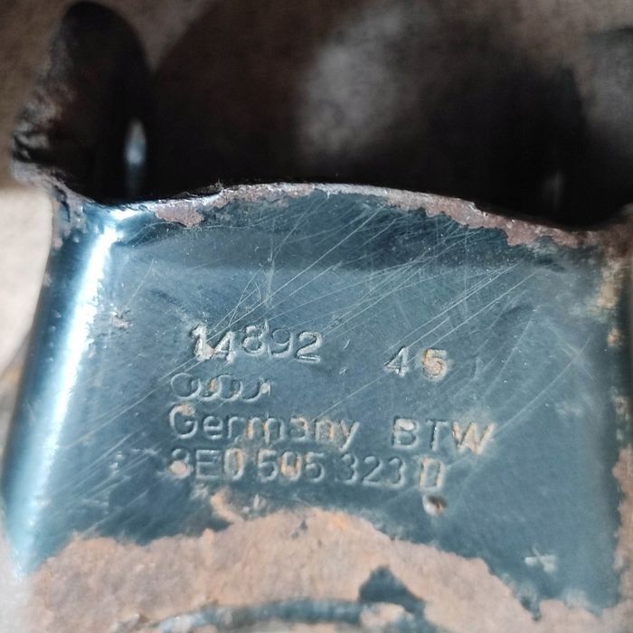 Wahacz Dolny Lewy tył VW Passat B5 Audi A6 C5 Lift Quattro