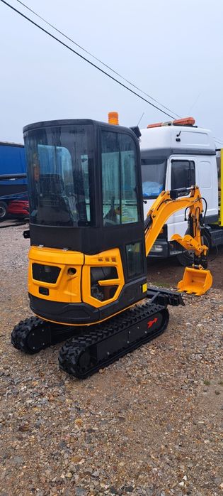 Minikoparka NOWA 1.8T silnik Kubota