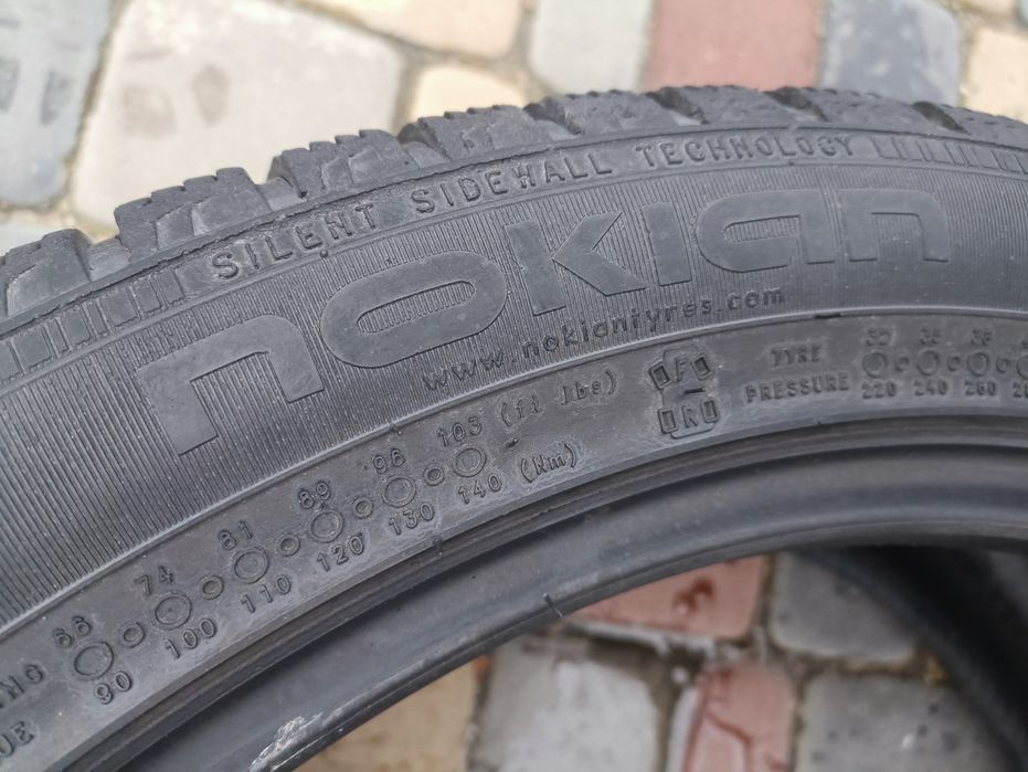 Nokian 225/45 R18 комплект зимових шин гуми