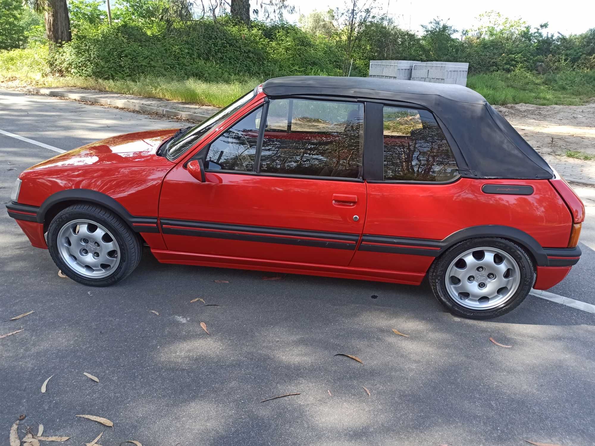 Peugeot 205 CTI CABRIO