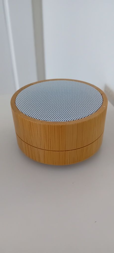 Material informático e tecnológico