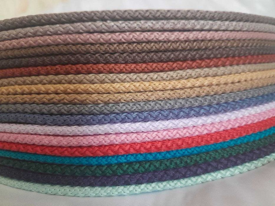 Набір з 4 шт. підтарільників 30 см і кошика овального (колір на вибір)