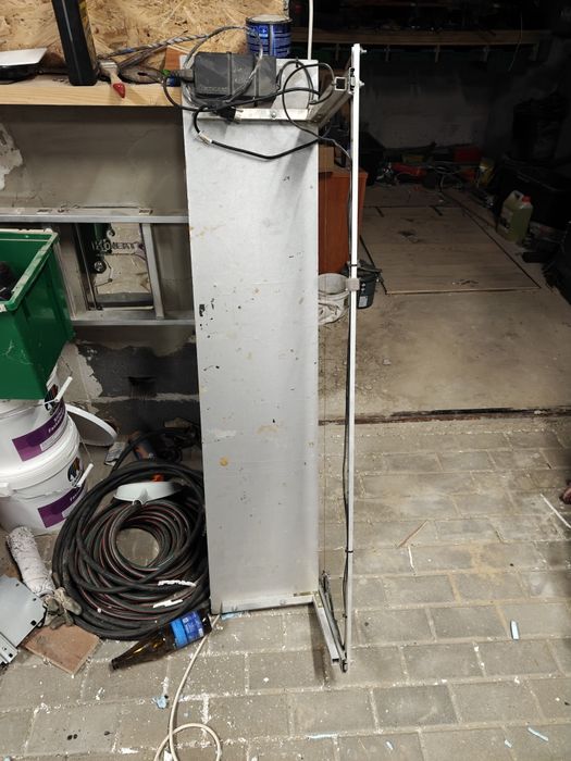 Gilotyna do styropianu.