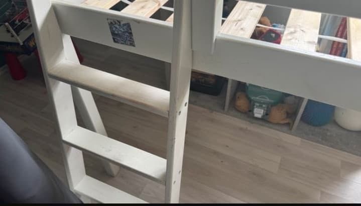 Łóżko piętrowe wysokie