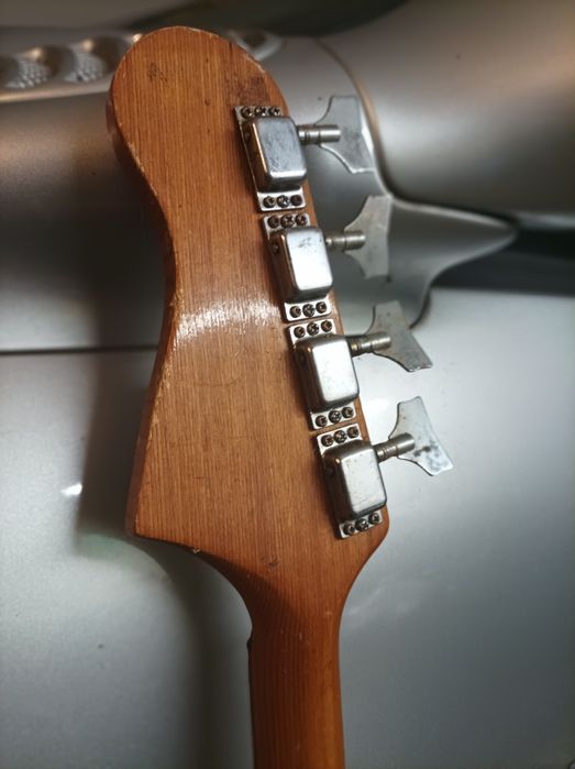 Framus bass gitara