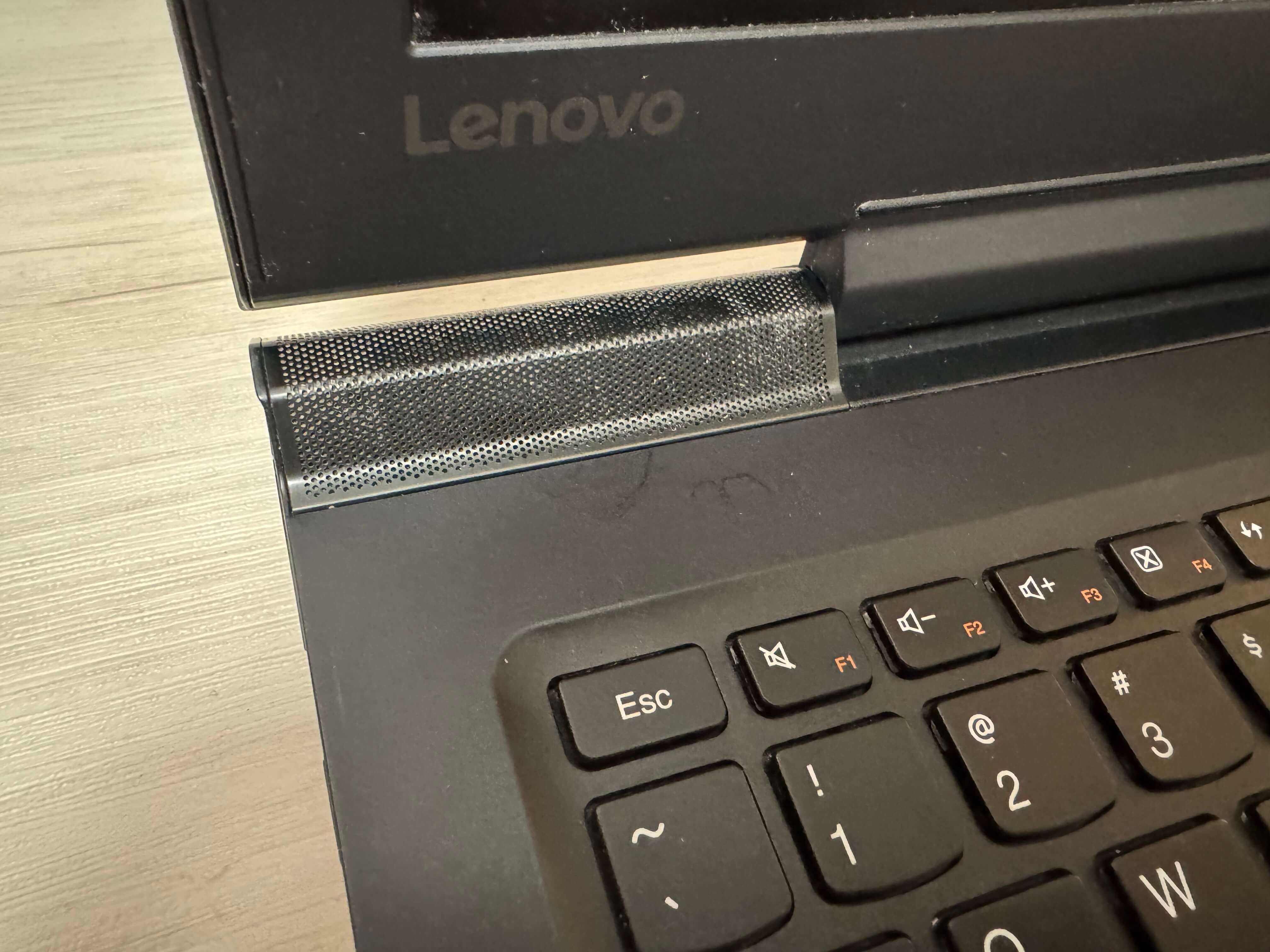 Laptop Lenovo ideapad 700-15ISK i5-6300HQ 8GB RAM 15.6 Cali