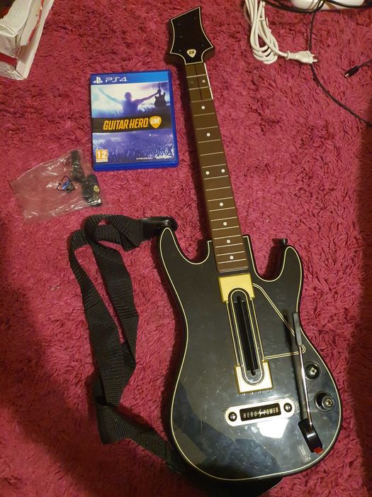 Guitar Hero Live + Guitara - PS4 - Jogo e Guitarra