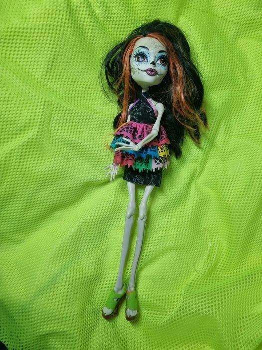 Лялька Монстер Хай Scaris Skelita