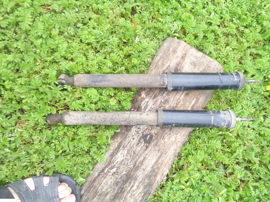 Балка Мерседес W124 задня підвіска W124 редуктор полуось