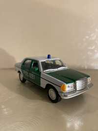 Mercedes w123 polizei welly