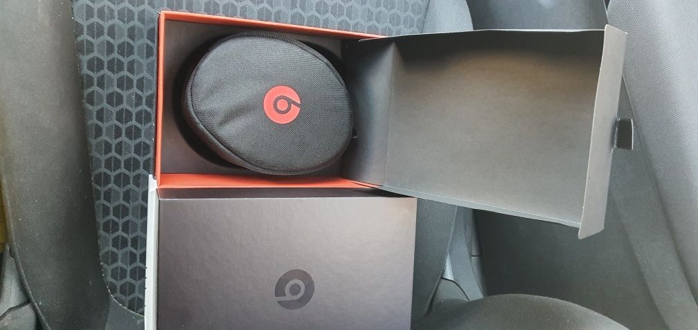 Beats Solo3 wireless novos