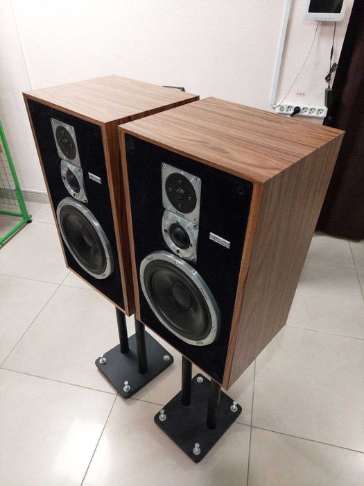 Активна акустика MAGNAT Transpuls 26A 3-смуги