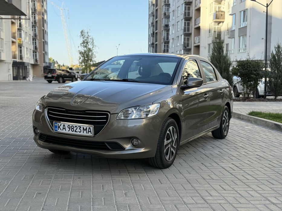 Продам Пежо 301 газ/бенз