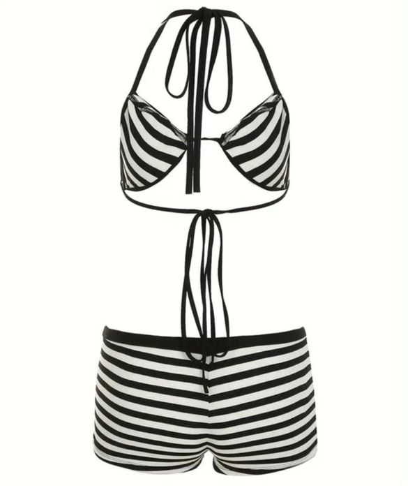 Купальник в полоску