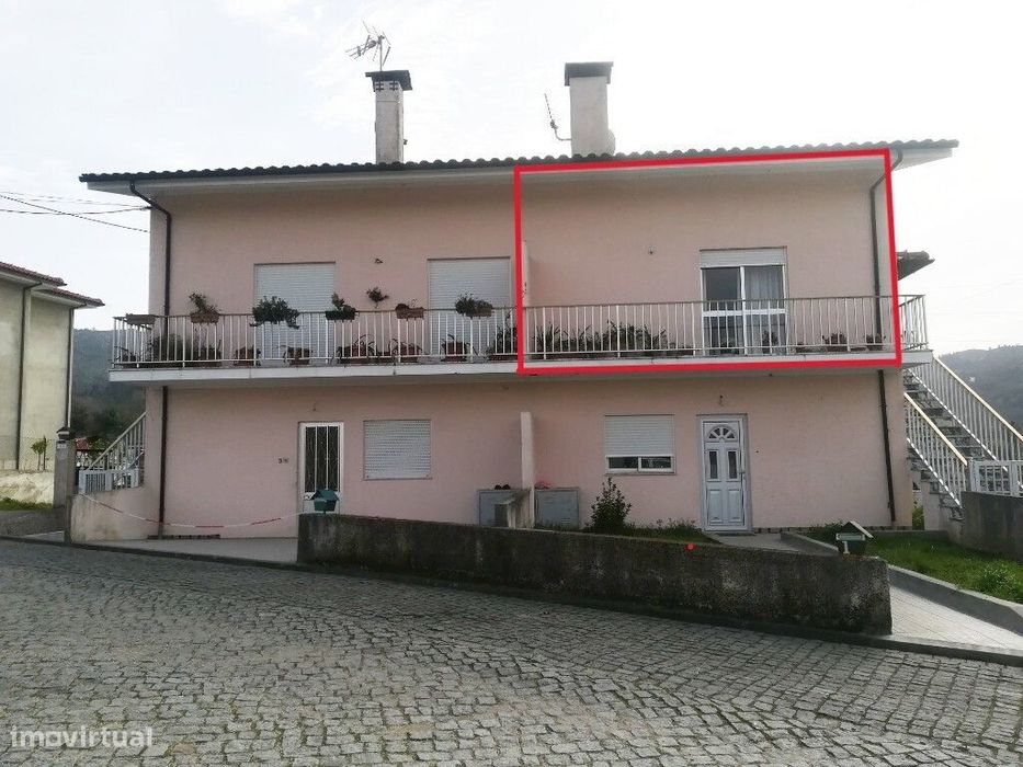 Apartamento T1 - Crespos