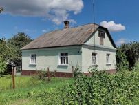 Вигідна ціна! Добротний житловий будинок у спокійному районі.