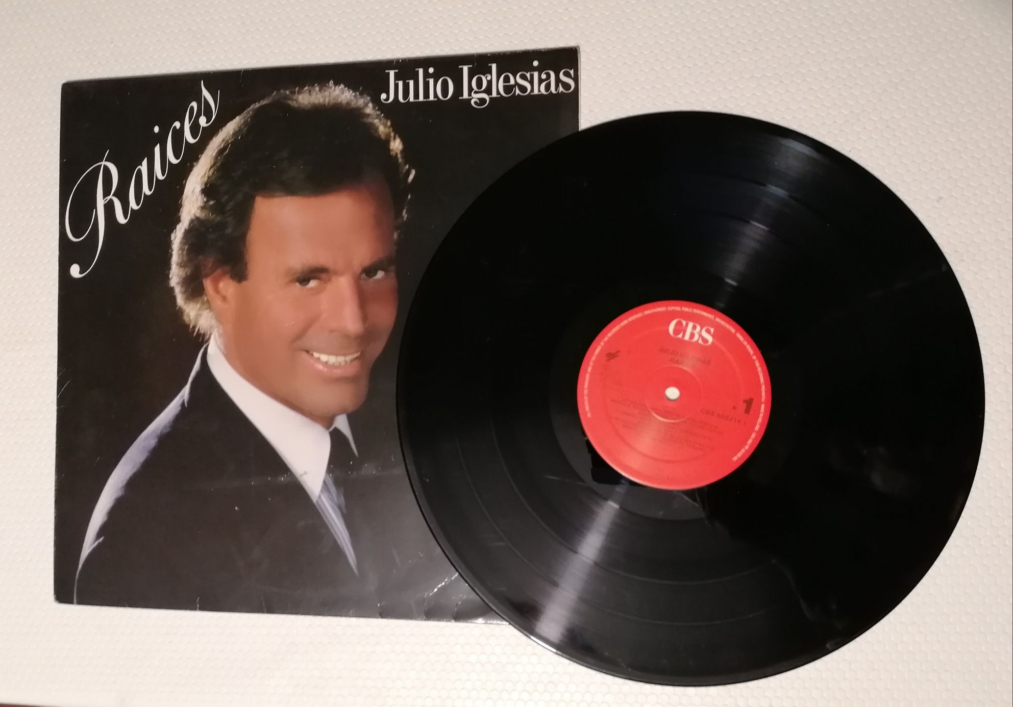 Julio Iglesias - Vinil - Raices