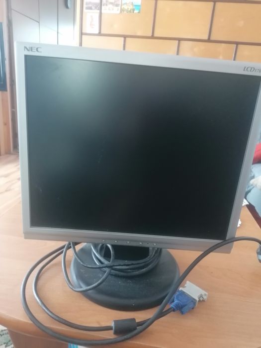 Sprzedam klawiaturę i monitor