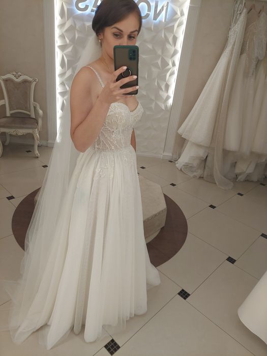 Продам весільню сукню або здам на прокат