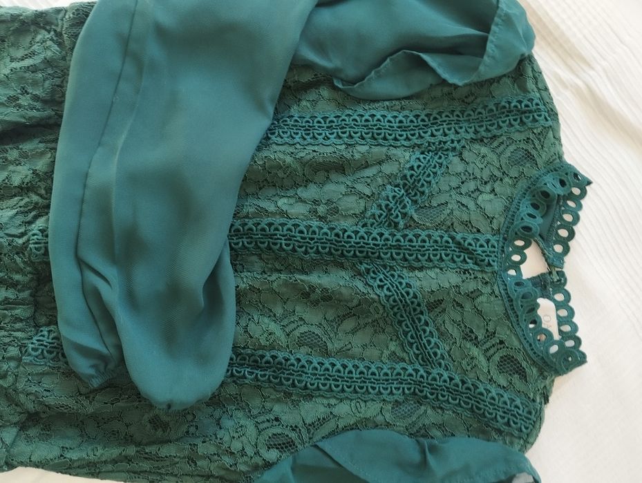 Koktajlowa, elegancka sukienka z długim rękawem, butelkowa zieleń, kor