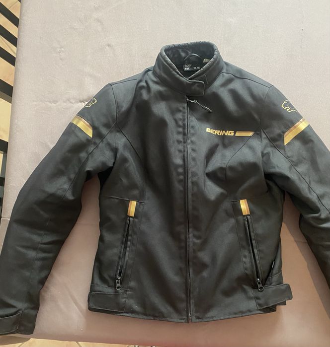 Casaco de mota Bering modelo Lady