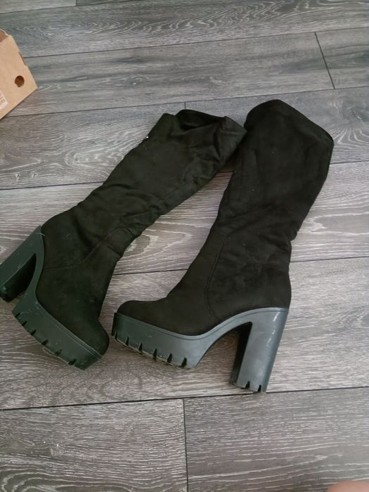 Жіноче зимове взуття