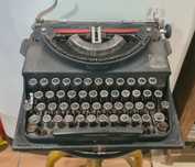 Máquina de escrever antiga