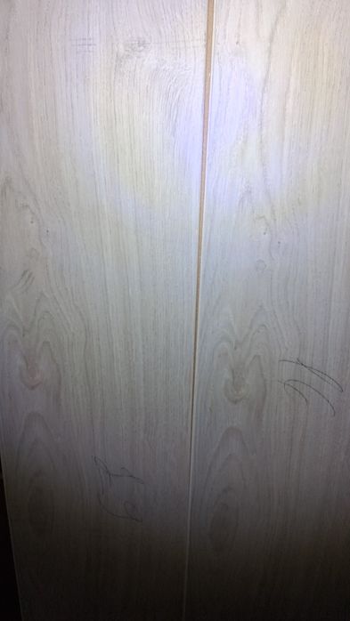 Chão flutuante  em bom estado