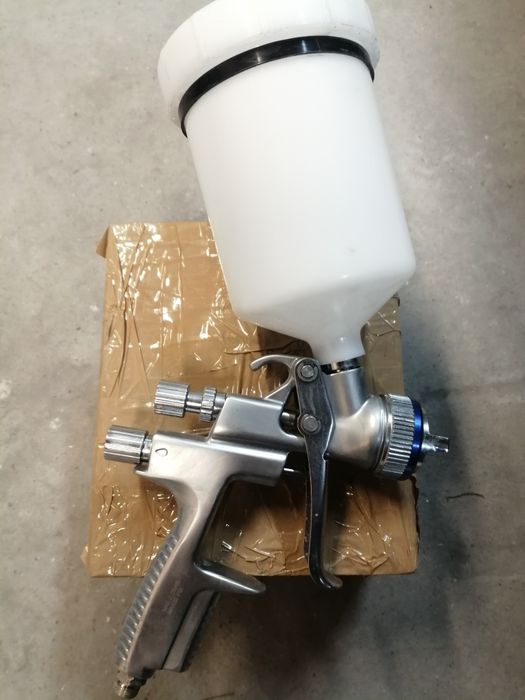 Pistolet lakierniczy