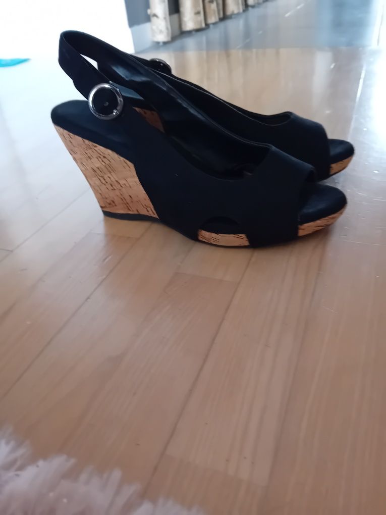 Buty sandaly damskie na koturnie 40