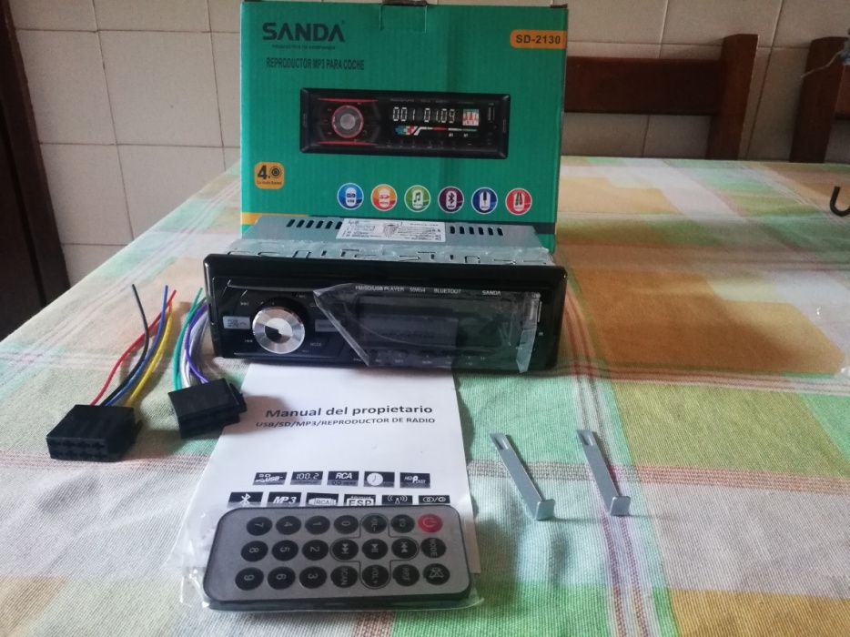 Auto radio com Bluetooth