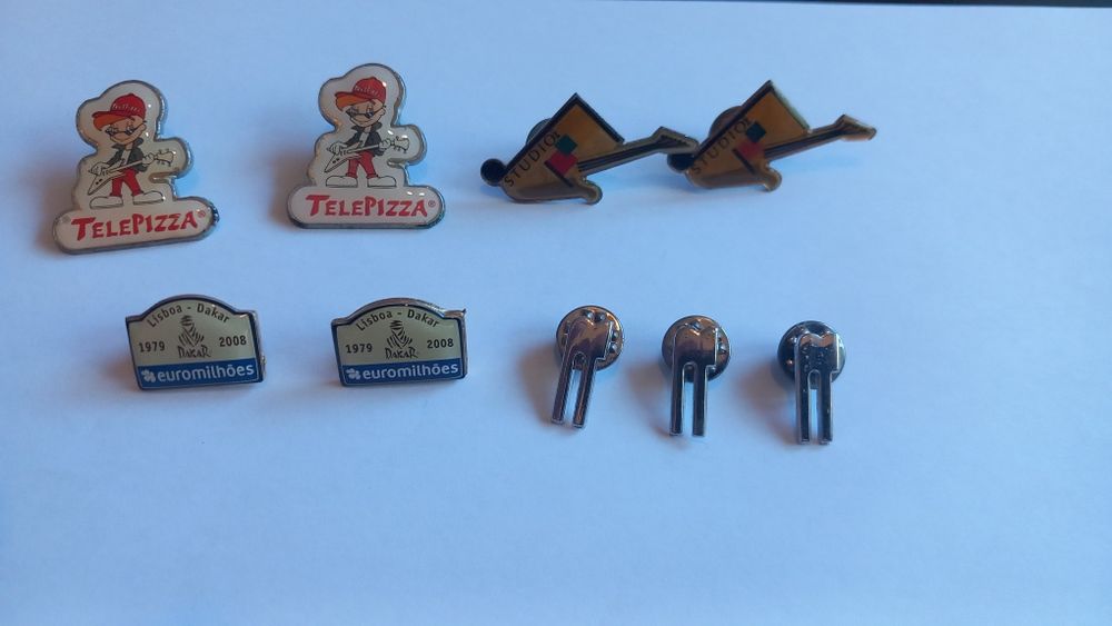 PINS Vintage vários