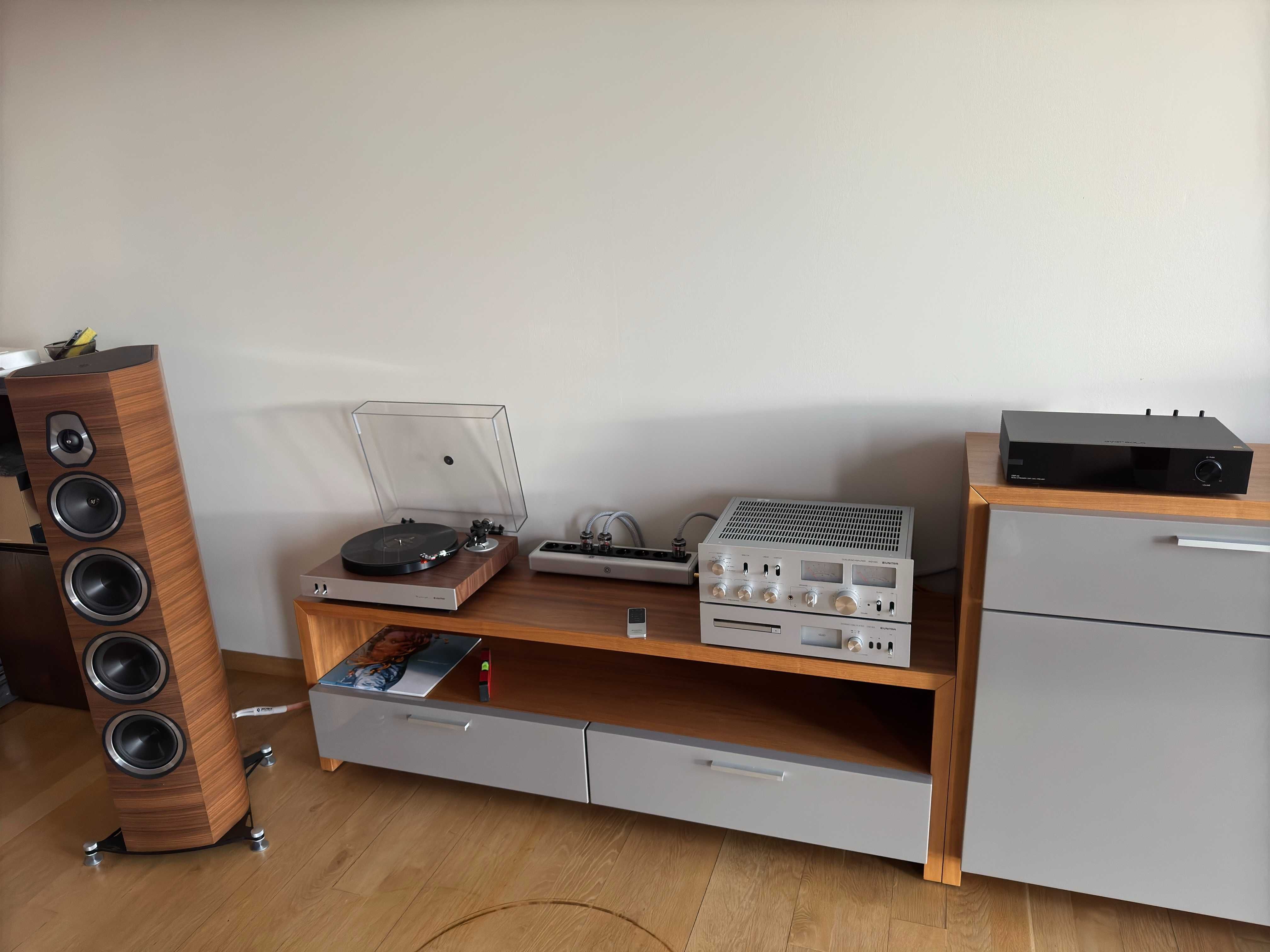 Unitra gramofon GSH-630 FRYDERYK (srebrny / orzech amerykański)