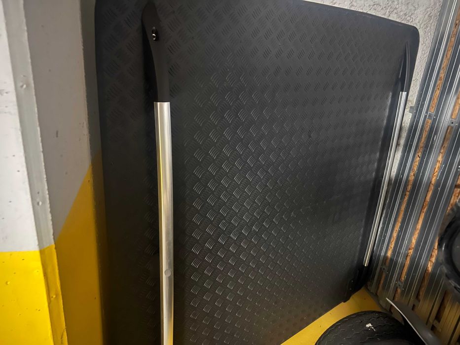 sprzedam zabudowę paki do toyota tundra