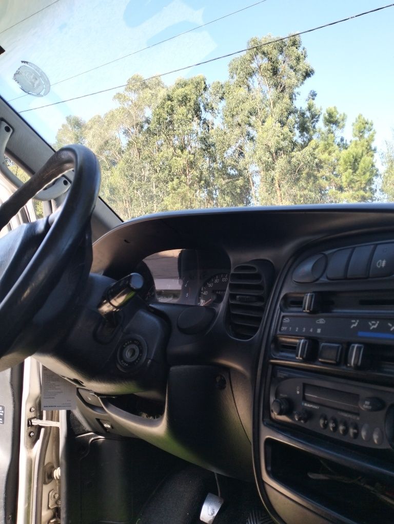 Carrinha Comercial