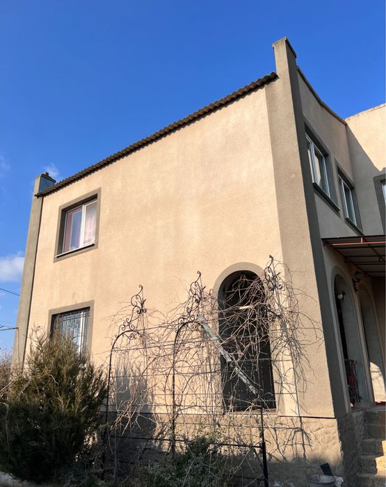 двухэтажный дом/коттедж