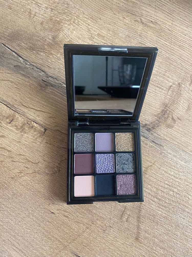 Paleta cieni Huda Beauty Wild Jaguar