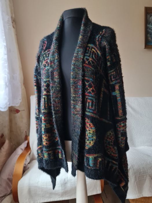 Kardigan sweter aztecki czarny kolorowy cardigan sweterek sensations